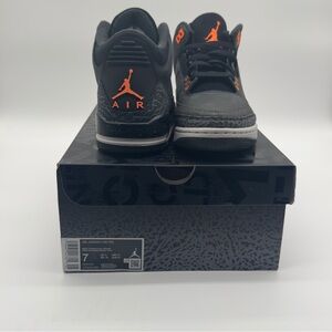 Jordan Retro 3 Sneakers in Night Stadium/Total Orange with Iconic Design